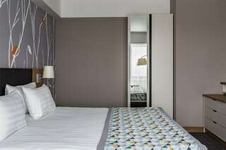 Гостиница Московские Ворота Санкт-Петербург Номер Делюкс с одной большой кроватью и диван-кроватью-8